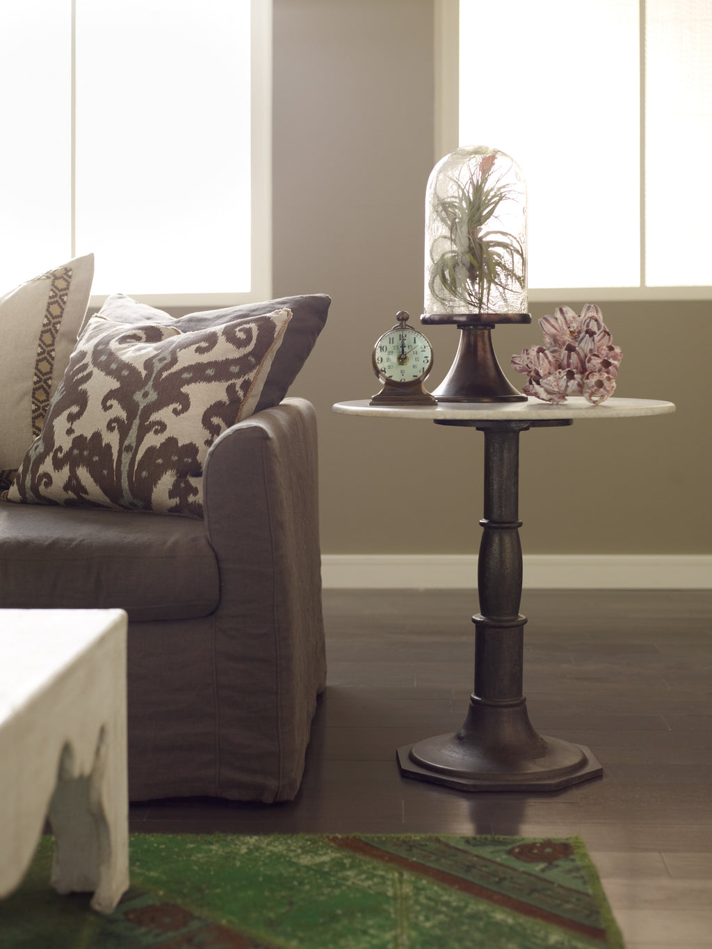 LUCY SIDE TABLE